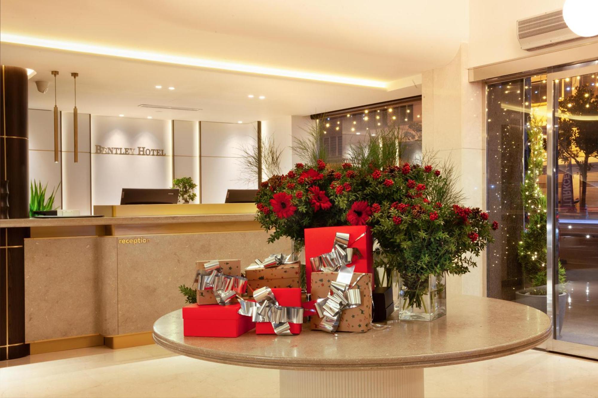 Bentley Hotel Bosphorus - Special Class Istanbul Bagian luar foto The hotel's lobby